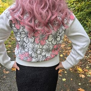 Vintage White Hibiscus Floral Cardigan Sweater